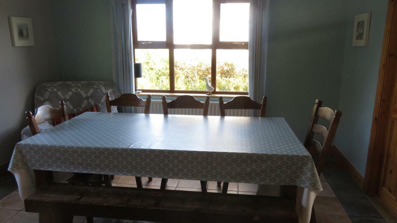 Heatherhill Farm Cottage In Letterfrack Beside Connemara National Park ภายนอก รูปภาพ
